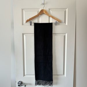 Banana Republic Men’s 100% Cashmere Reversible Scarf - black and gray